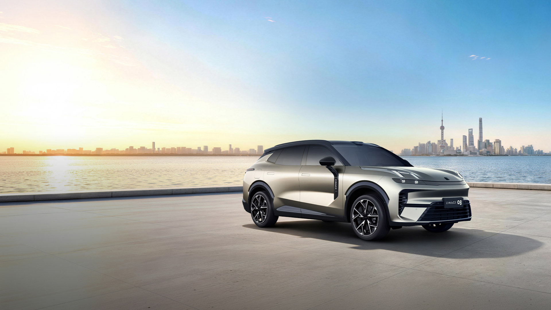 Lynk & Co 08 EM-P